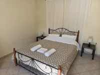 Garden apartment 20m from the sea - balcony