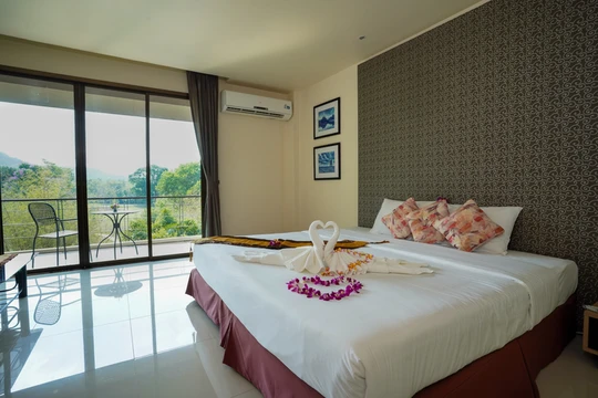 รูปภาพของHillside Country Home Golf and Resort