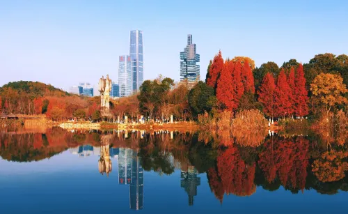 HUACHENG·V Time Walk Hotel (Guanshanhu Park Lincheng West Road Subway Station Branch) - Baarit