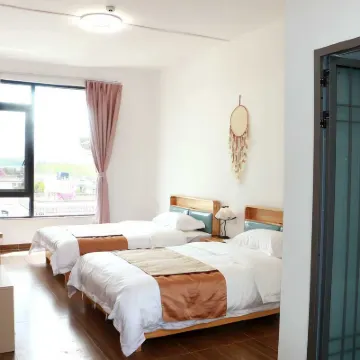 Hanghang Homestay (Baicao Village) Hotels near Dianchi Lake