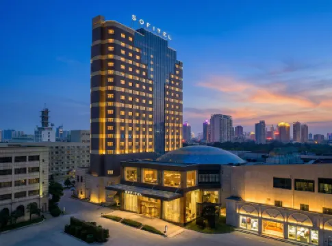 소피텔 정저우 인터내셔널  호텔