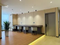 TOTORO YOUTH HOSTELS XINGYI