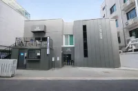 L3 guest house Hotels near Luxury Noraebang