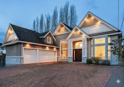 Vancouver airport hostel Hotels near Aberdeen Skytrain Station