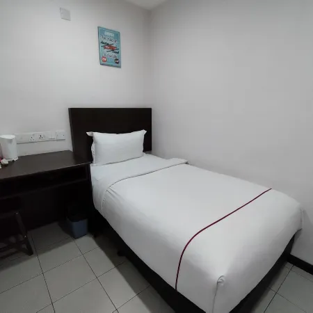 DCozy Hotel