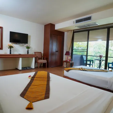 Hillside Country Home Golf and Resort