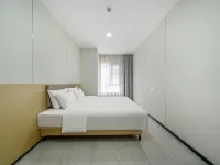 Zhongjing Hengtai Hotel (Zhenbei Road Metro Station Branch) Hotels in Shanghai