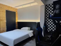 Callisto E-sports Homestay - อีสปอร์ต