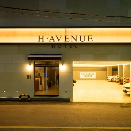 Mokpo H Avenue Hotel Peace Plaza