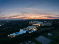 InterContinental Hotels HEILONG LAKE by IHG