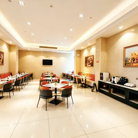 Vienna International Hotel (Yangchun International Branch)