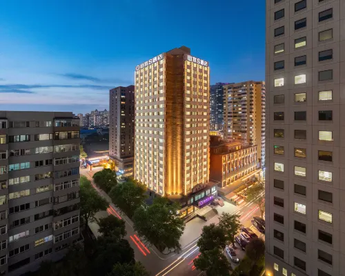 Shanshui S Hotel (Zhongshan Square, Dalian Railway Station) Hotel in zona Mori Building