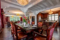 Templer Guesthome 6R5B Cozy Forest View with Pool - 4-Star