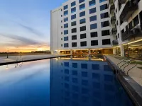 Ming Garden Hotel Hotels near Borneo Trading Post