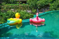 Ningbo Xikou Relax Valley Resort - สระว่ายน้ำแบบอินฟินิตี้