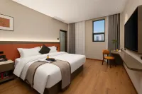Daiding Business Travel Hotel (Jianghan Road Pedestrian Street, Hankou Jiangtan Wuhan) - 2-Star