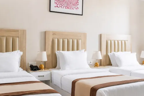 Sato hotel - Parkering