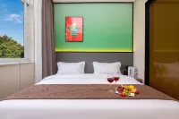 Guanghanqinyuanjiudian - 2-Star