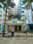 Vienna's Condotel 101 Newport Blvd - Guest houses