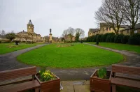 Comfortable 2-Bed Home in Batley – Sleeps 3 - Wi-Fi