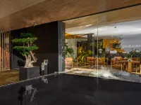 Dali  Yunshu Seaview Resort Hotel (Shuanglang Erhai Store) Hotels near Shuanglang