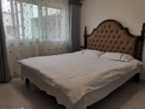 億源民宿（營山站店）