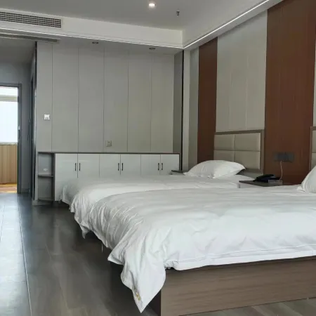 Jiaxiang Haitian Yuhua Hotel