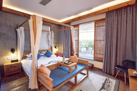 Mosu | Mount Huangshan Street, Designer Zhenpin B&B (Tunxi Old Street Store) Отели рядом с достопримечательностью «Cheng's Miyake»