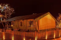 Huahai Wild luxury Tent Hotel Hotels near Luoping Embankment