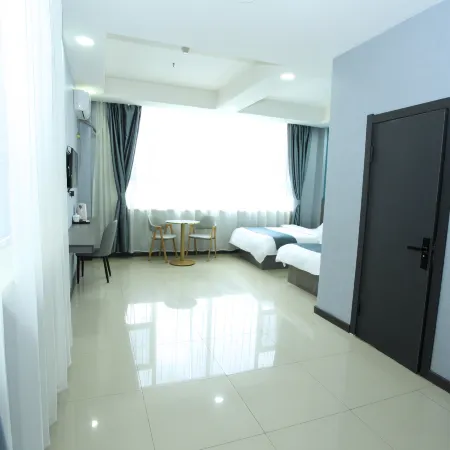Dehui Yilong Hotel