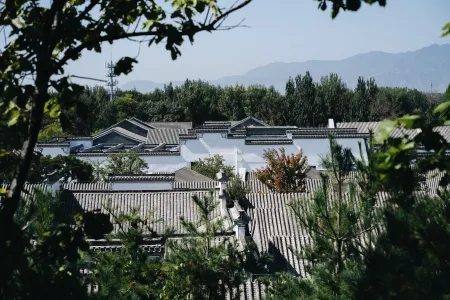 Shiyuan Pusen Hotel Отели рядом с достопримечательностью «Guishui Park»