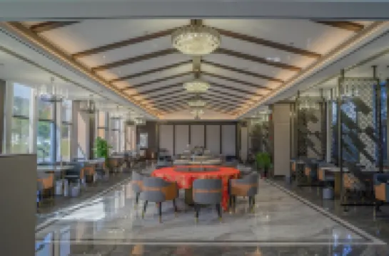 TaoliYijia Porcelain Culture Hotel