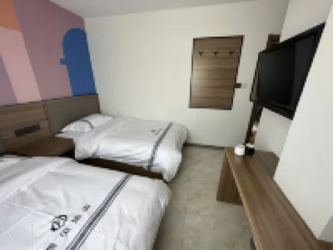 Yujian Boutique Hotel (Yishui Central Street)