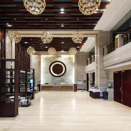 Xiyuan Jinrun Hotel (Longli North Station)