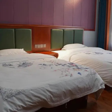 Zangyue Hotel, Chawalong Township