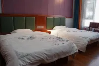 藏悅ホテル（察瓦龍鄉）