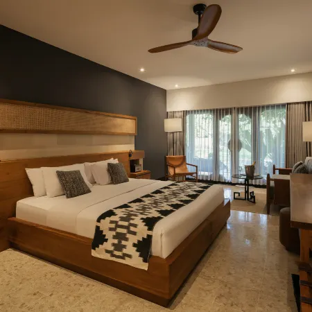 Sadara Resort Отели рядом с достопримечательностью «Гавань Беноа»
