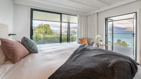 Kamana Lakehouse Отели рядом с достопримечательностью «Бобс Пик»