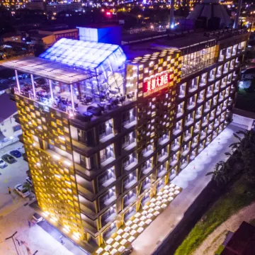 拉布安普安飯店 納閩博物館附近的飯店