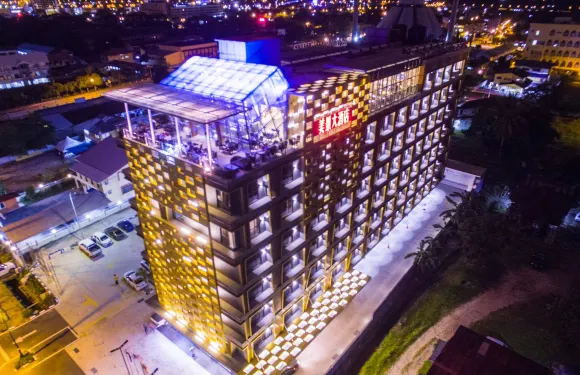 拉布安普安酒店