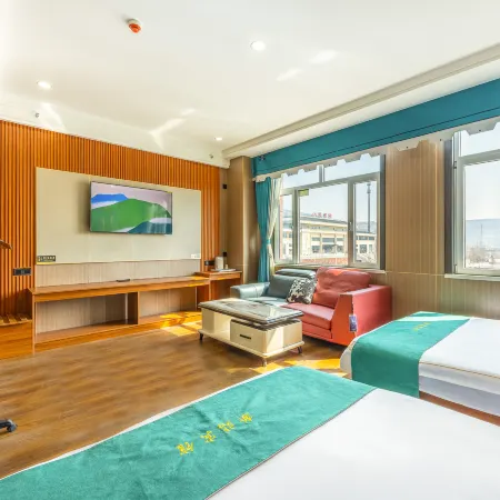Xinzhan Hotel (Xining Datong West Railway Station)