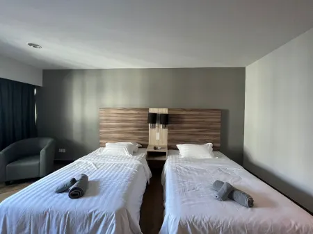 Rws South China Sea Place Suites Отели рядом с достопримечательностью «Handicraft Market»