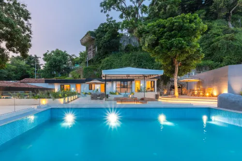 Slow Life Bali Coast Holiday Hotel - Inns