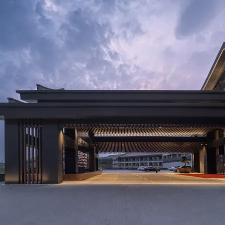 Jiaxing Pulong Hotel (Xiangjiadang)