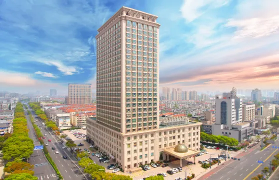 平湖白金漢爵大酒店