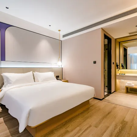 Starway Hotel (Kaifeng Lankao Sannong College Branch
