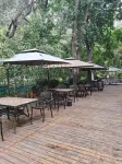 Urumqi Yizhongyuan Hotel (Hongshan People's Park Branch) - С баром