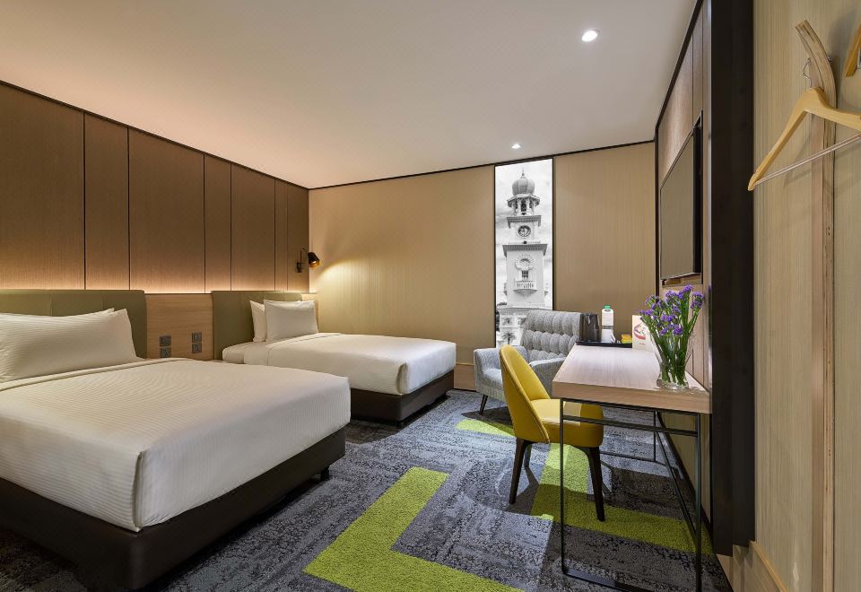 에어로텔 KLIA2 객실 내부의 깔끔하고 실용적인 디자인