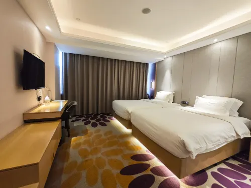 Yayi Light Luxury Hotel (Chifeng High-speed Railway Station) Hotels in Chifeng