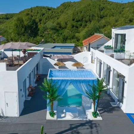 Mu Yin Su Collection | Private Pool · Designer Luxury Vacation Stay